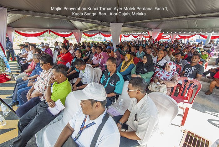 Majlis-Penyerahan-Kunci-Ayer-Molek-10.jpg